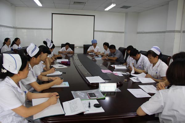 机关二党支部召开党员大会.JPG