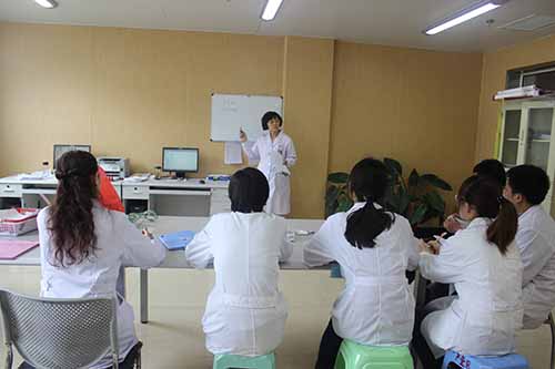 6产科教学查房.JPG