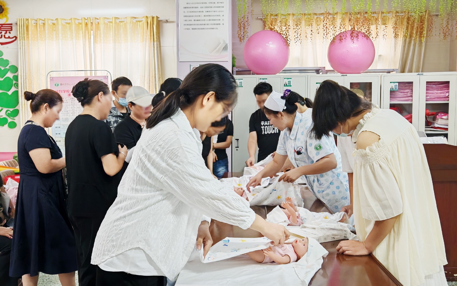 9新手爸妈大比拼.jpg