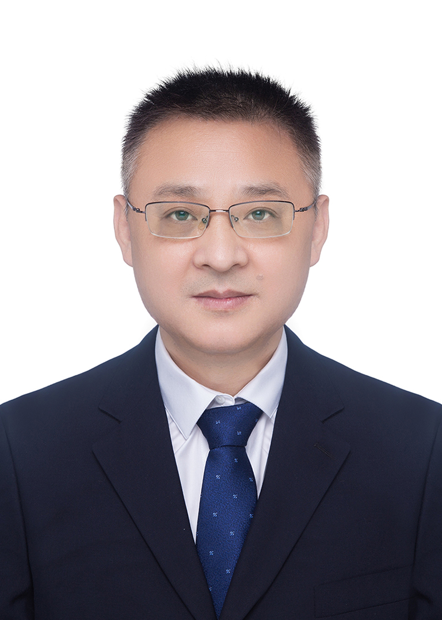 鲁文东.jpg