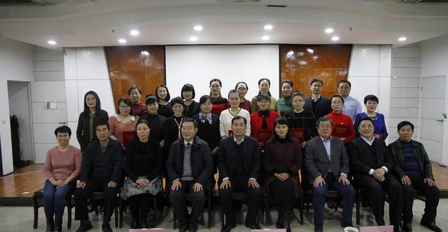 让医学科普更接地气，白衣天使化身舞台“演说家”
