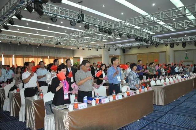 省智慧后勤管理与绿色医院建设高层峰会顺利召开